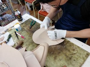 ハンドソーン2足目は友人の靴を作成