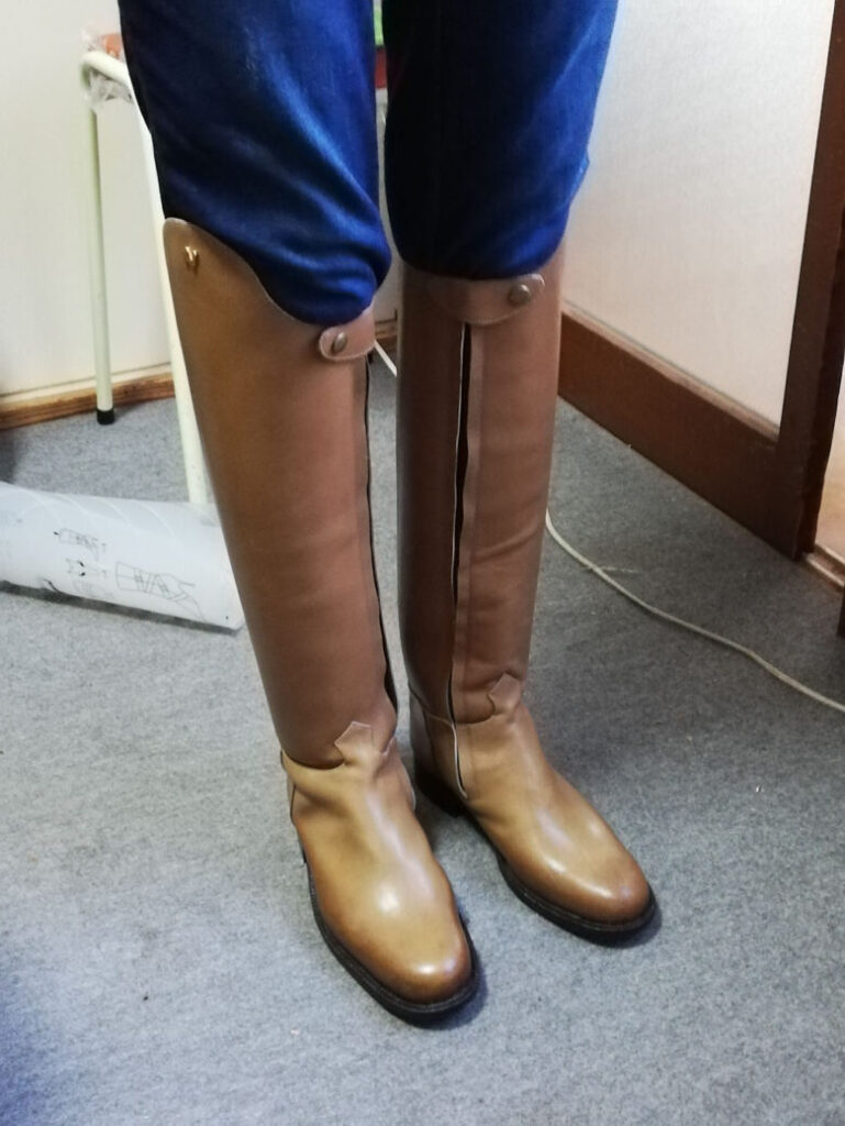 Tさんジョッキーブーツ完成3